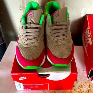 Men’s Nike Air Max 1 ultra in pristine condition. Lightly worn